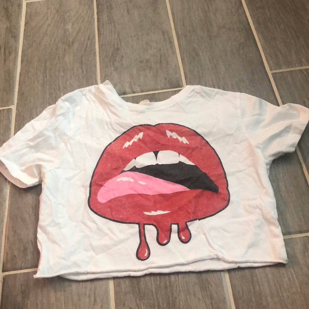 Fashion nova crop top